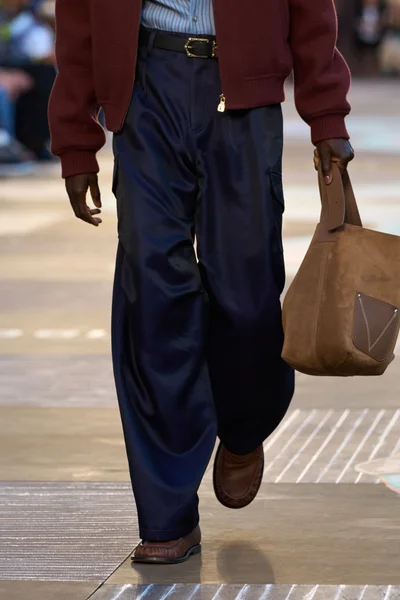 Look 44